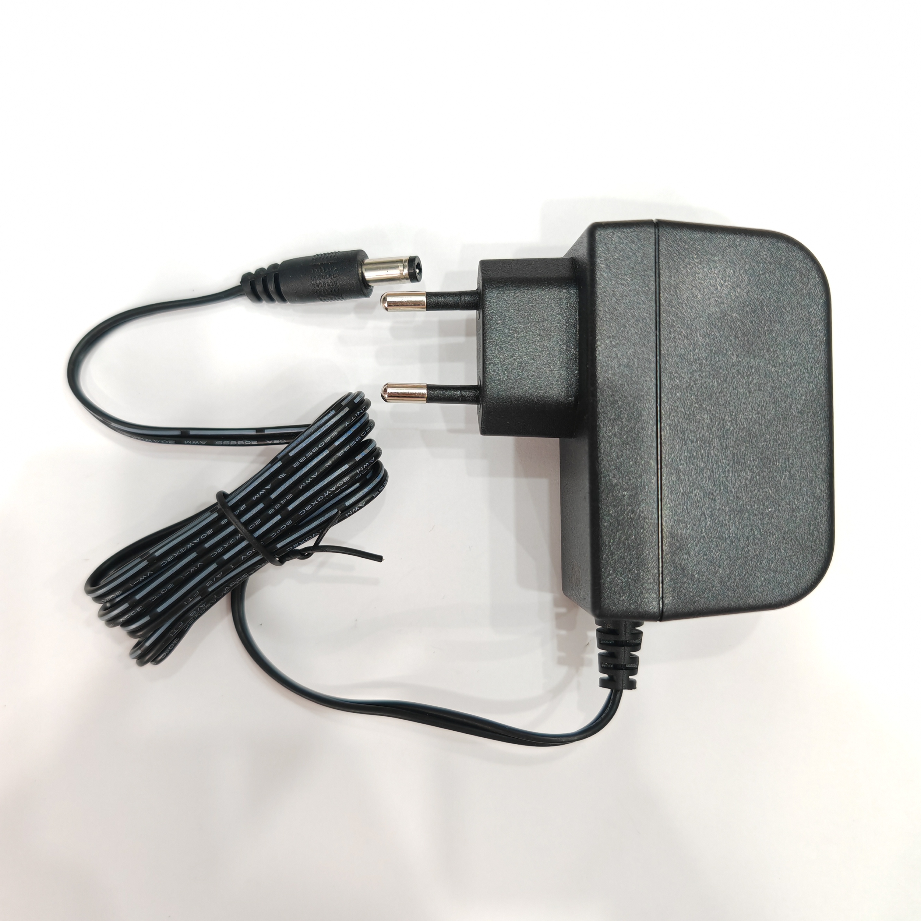 Sạc pin máy đo nồng độ cồn AJ Morgan